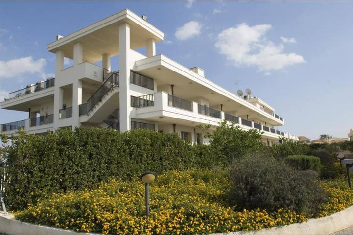 Gîte pour 3 personnes, avec bassin pour enfant ainsi que piscine et jardin, animaux acceptés à Scoglitti - 4