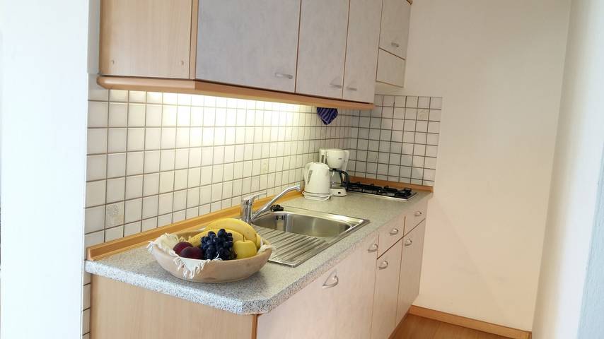 Appartamento intero, Appartamento "Valentin" con vista sulle montagne, Wi-Fi, balcone e giardino in Salonetto, Meltina