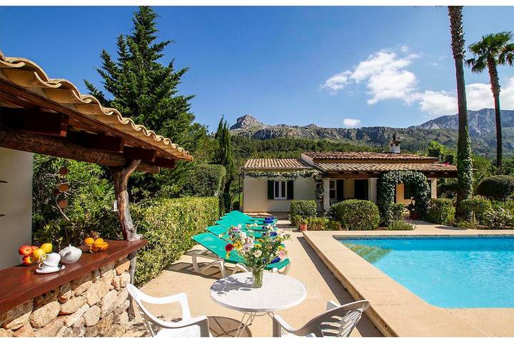 Maison de vacances "La Plana" avec vue sur la montagne, piscine, jardin et terrasse in Torrent de la Vall d'en Marc, Pollença