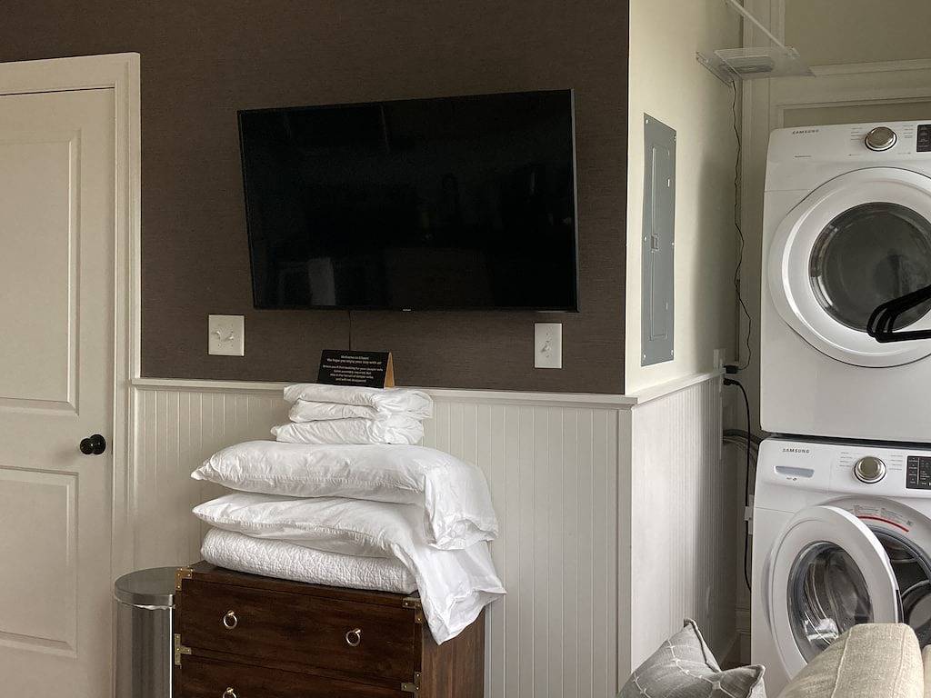 Ganze Wohnung, Brandneues, wunderschönes Studio in der Nähe von allem! in Richmond, Virginia