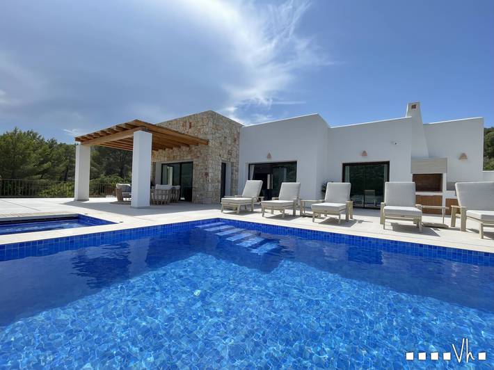 Casa rural para 6 personas, con Terraza además de Jardín y Piscina en Jalón