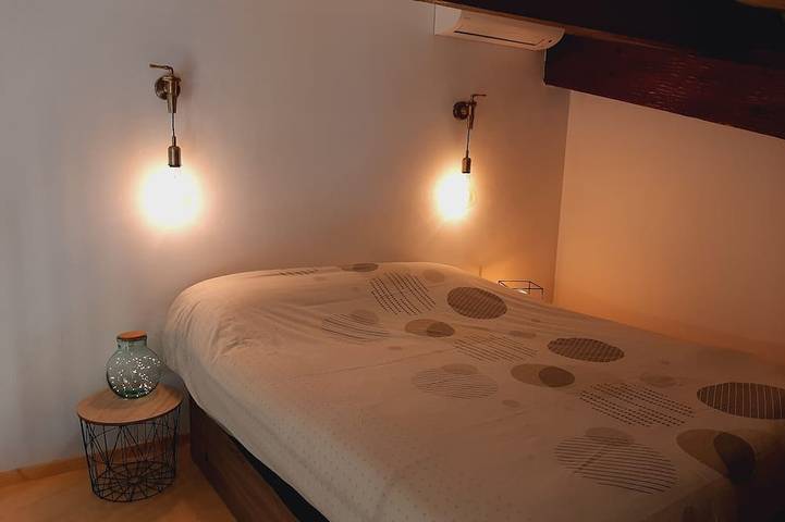 Location de vacances pour 4 personnes, avec jardin à Gilette - 3