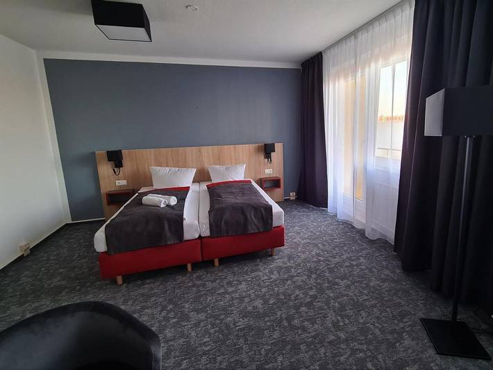 Hotel für 3 Personen, mit Balkon und Ausblick in Stendal - 2