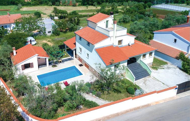Ferienhaus für 10 Personen, mit Terrasse - 1