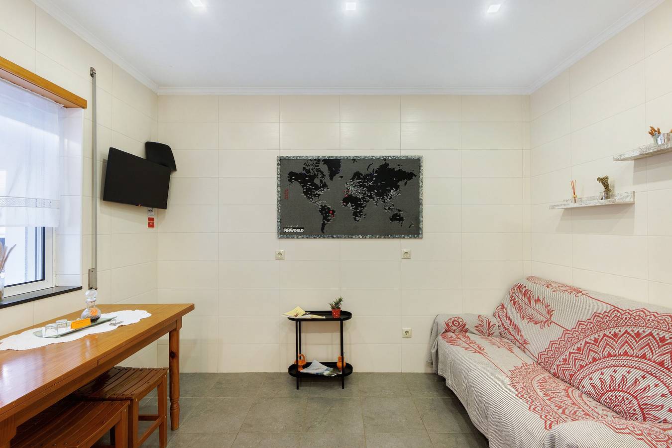 Tour House - Rio Tinto in Rio Tinto, Distrito do Porto