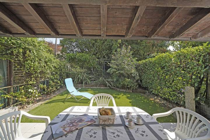 Ferienhaus für 4 Personen, mit Balkon und Garten, mit Haustier