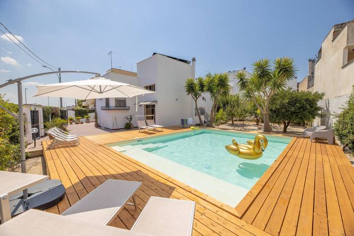 Gîte pour 4 personnes, avec Balcon ainsi que Balcon/Terrasse et Piscine à Nardò