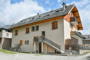 Gîte pour 6 personnes, avec balcon à Saint-Pierre-d'Albigny