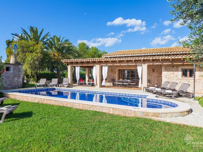 Maison de vacances pour 6 personnes, avec Balcon/Terrasse ainsi que Jardin et Piscine à Sa Pobla