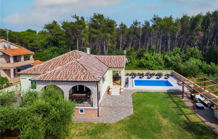Ferienhaus für 8 Personen, mit Terrasse in Privlaka - 3