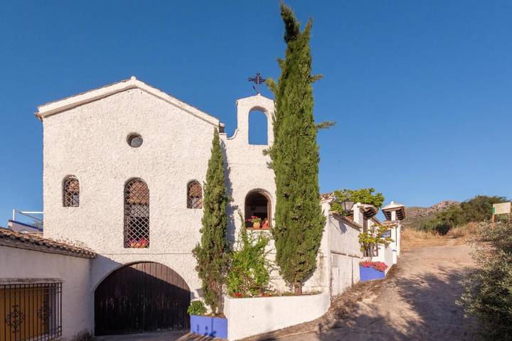 Casa rural para 8 personas, con vistas además de piscina y jardín en Parque Natural Sierras Subbéticas - 3