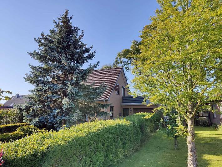 Ferienhaus für 4 Personen, mit Terrasse und Garten in Carolinensiel