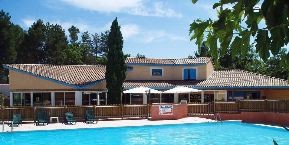 Vakantiehuis '21 Les Mazets de Gaujac' met gedeeld zwembad en tuin in Gaujac, Nimes en omgeving