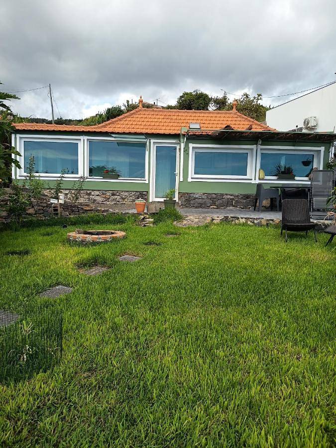 Casa de férias para 6 pessoas, com jacuzzi e jardim em Gaula