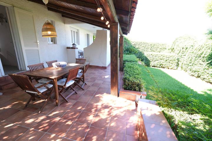 Villa per 6 persone, con giardino e balcone in Fontane Bianche