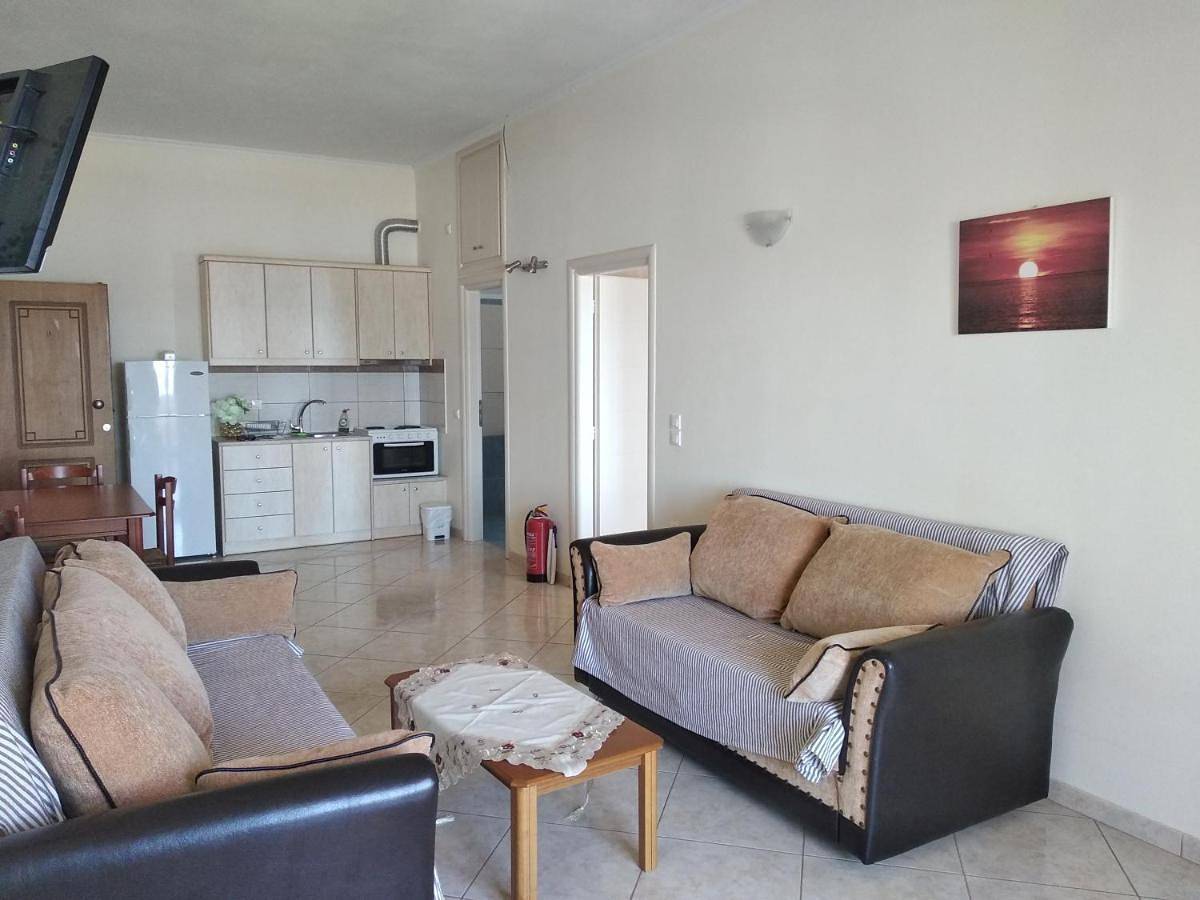 Θέα - View Appartments in Kimis, Eubée