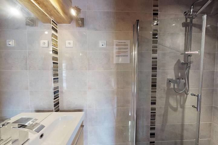 Gîte pour 4 personnes, avec sauna ainsi que balcon et jardin, animaux acceptés à Tamerville - 4