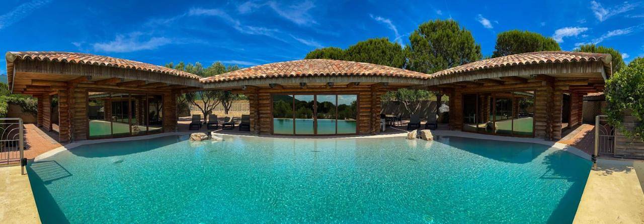 Gîte pour 6 personnes, avec jardin ainsi que piscine et vue à Pietracorbara - 3