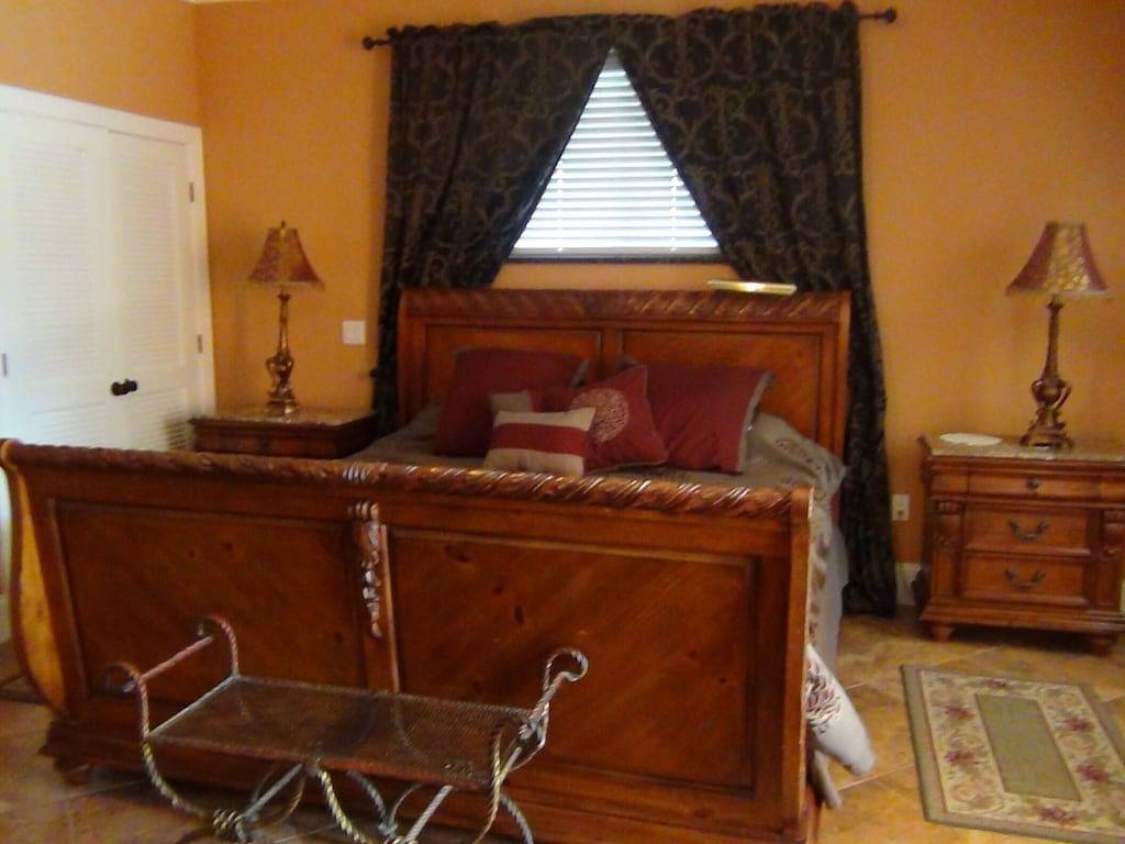 Innenstadt, italienische Villa für zwei, Resort-Stil. 5 Minuten nach Siesta-Lido. in Sarasota, Sarasota County