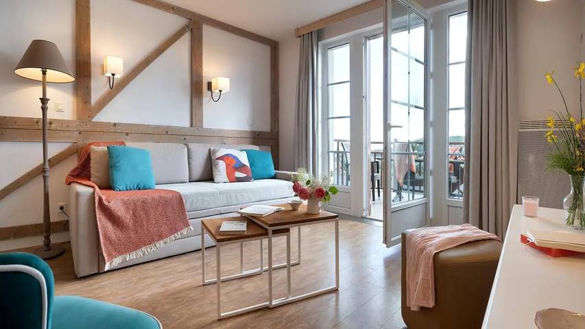 Vakantiewoning voor 7 personen, with balkon and zwembad as well as sauna in Houlgate