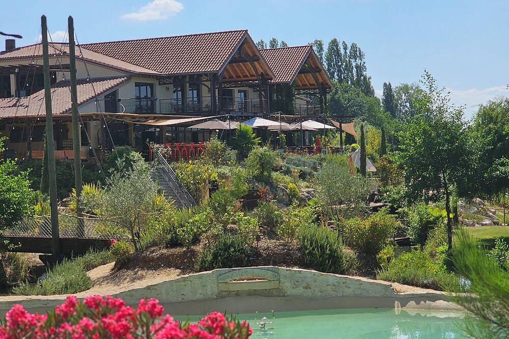 Apartamento entero, 5* gîte on the banks of the Lot, next to Domaine de Bugatel (restaurant, spa, rum cellar) in Sainte-Livrade-sur-Lot, Región de Villeneuve-sur-Lot