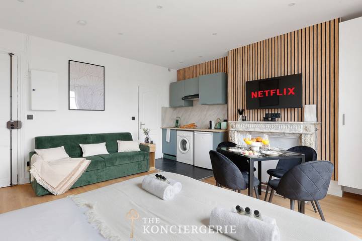 Appartement entier, Studio d'Architecte avec Cheminee - Design -4 personnes in Paris 13e Arrondissement, Paris