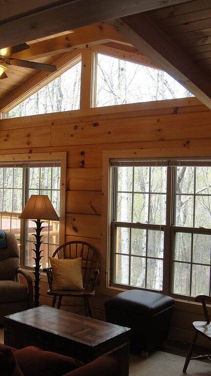 Vacation rental for 8 people, with hot tub and terrace in Shenandoah Valley