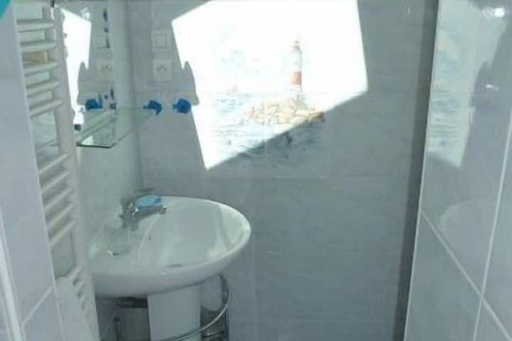 Location de vacances pour 4 personnes, avec terrasse et jardin, animaux acceptés à Lampaul-Plouarzel - 4