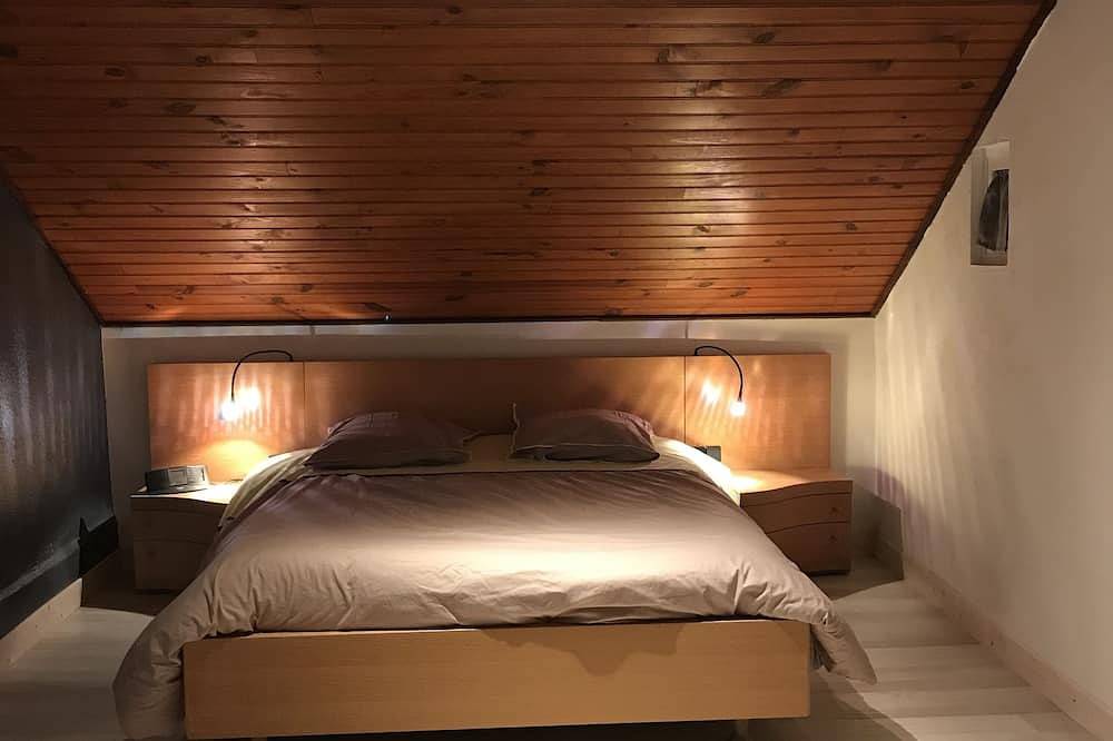 Maison Pieds Dans L'Eau in Sciez, Région de Thonon-les-Bains