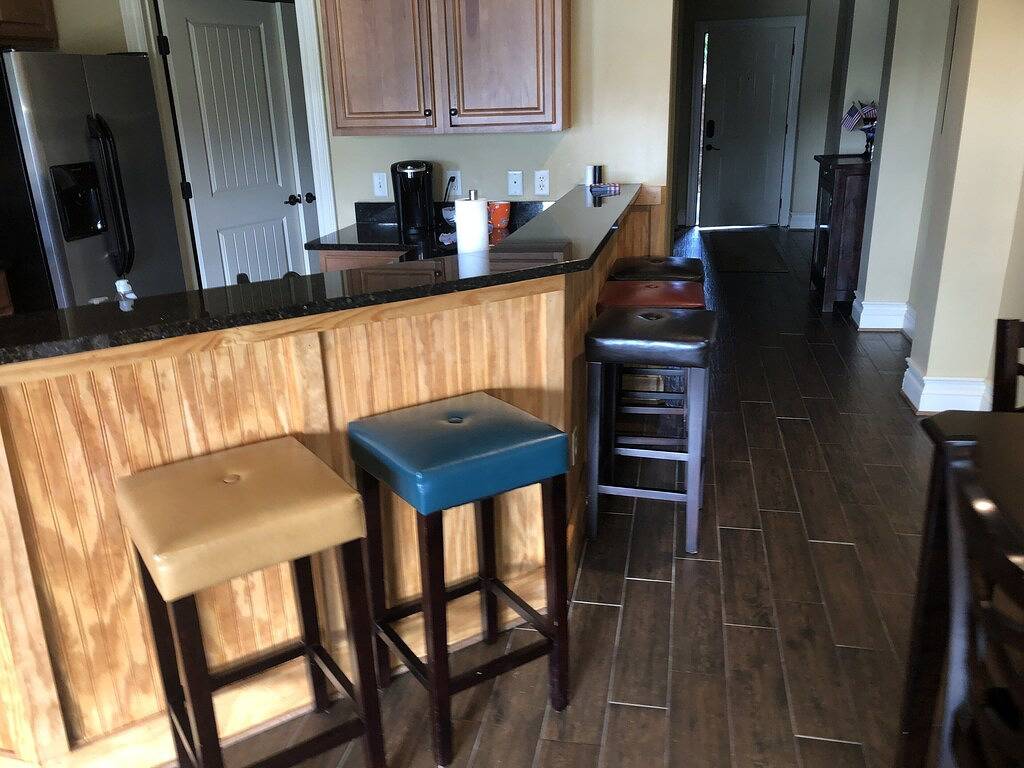 Ganze Wohnung, Seeufer, ebenerdig, Blick auf den Sonnenuntergang, Ausrutscher, fantastischer Pool in Lake Martin