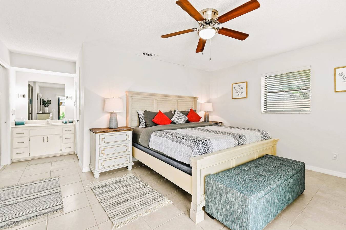 Spectacular Heated Pool Hot Tub Patio Relax Here! in Palm Beach Gardens, Palm Beach County