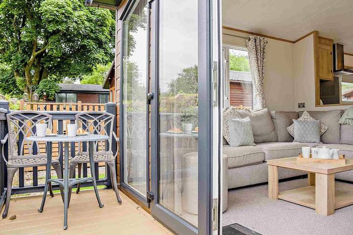 Glamping for 6 people in Lake Windermere