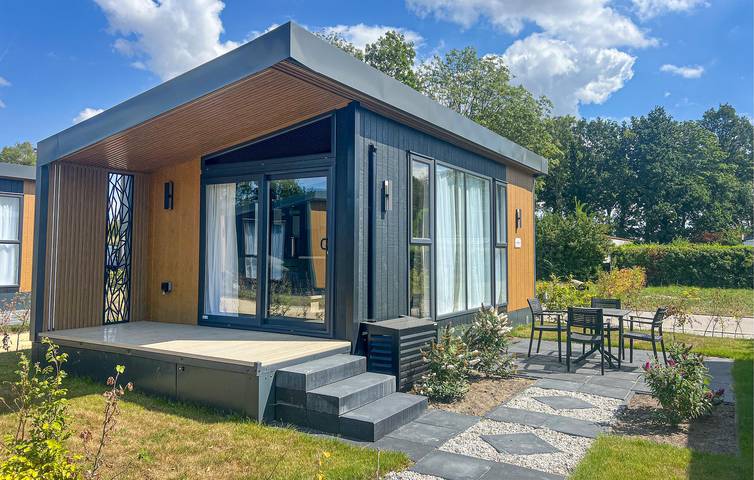 Ferienhaus für 2 Personen, mit Garten und Terrasse sowie Pool - 1