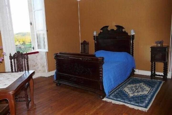 Location de vacances pour 13 personnes, avec jardin et piscine à Calviac-en-Périgord - 2