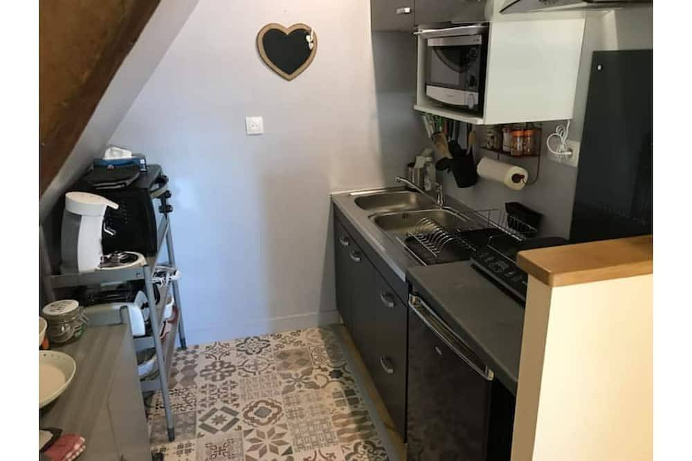 Entire apartment, Appartement Duplex de Charme Le Grenier de la Tour in Tréguier, Pink Granite Coast