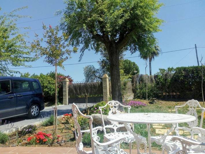 Casa rural para 5 personas, con jardín además de piscina y vistas en Carmona  - 2