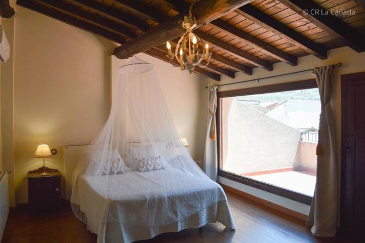 Casa rural para 2 personas, con Balcón además de Terraza y Vistas en Valle del Ambroz