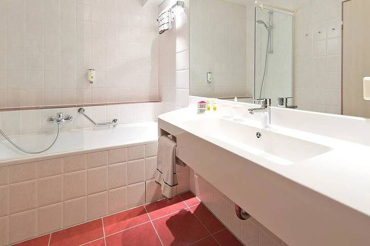 Hotel für 2 Personen, mit Sauna und Garten in Rheinebene - 4