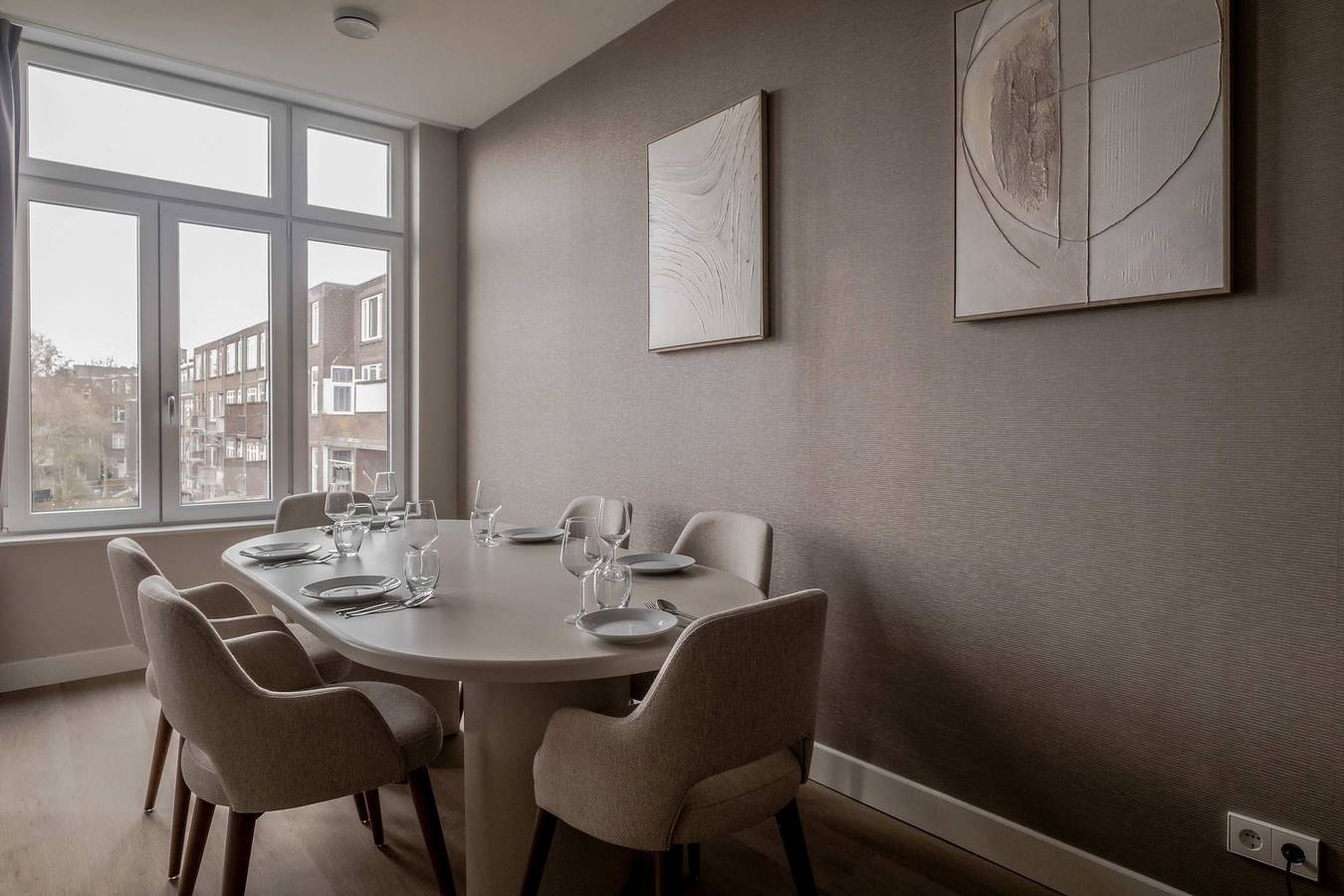 Entire apartment, Spacious family home in Schiedam, South Holland