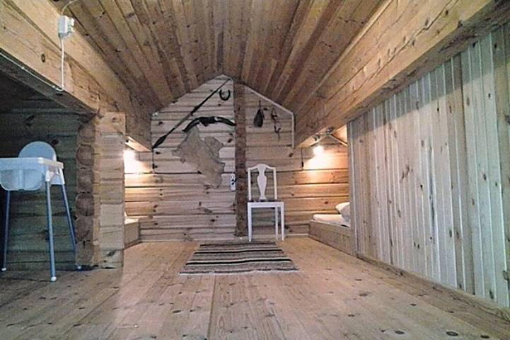 Blockhütte für 4+2 Personen, 80m2 mitten im Wald zwischen 2 Seen in Kronoberg