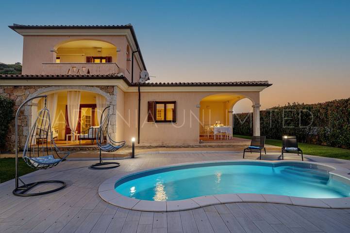 Ferienhaus für 8 Personen, mit Balkon und Garten in Case Peschiera-Lu Fraili