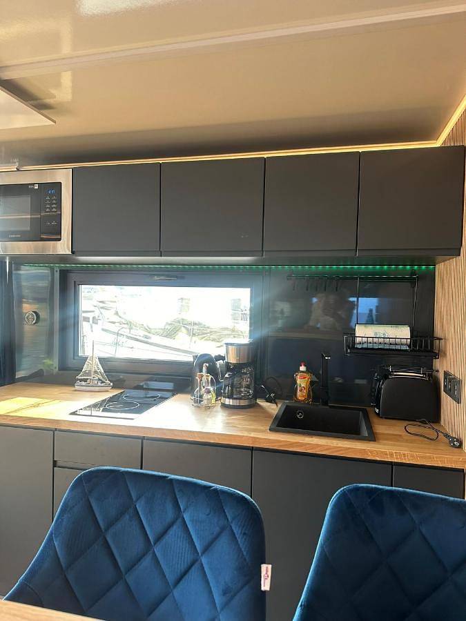 Ferienwohnung für 5 Personen, mit Ausblick und Terrasse sowie Sauna und Seeblick, mit Haustier in Lübeck (Stadt) - 4