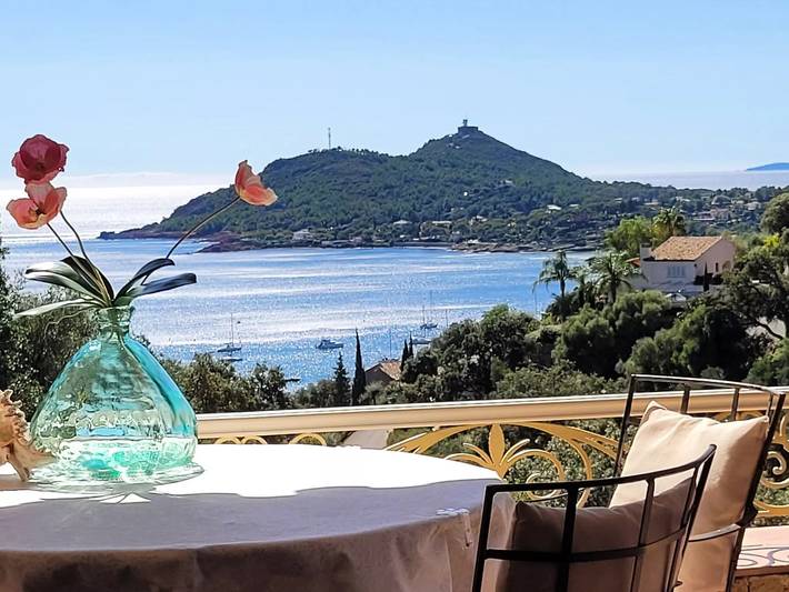 Villa pour 6 personnes, avec piscine et balcon à Saint-Raphaël - 2