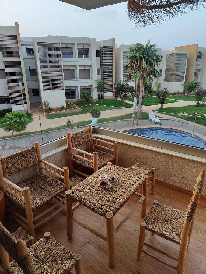 Gîte pour 6 personnes, avec balcon ainsi que vue et piscine dans Madagh - 4