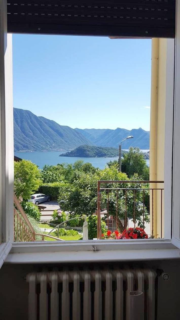 Location de vacances pour 4 personnes, avec vue sur le lac ainsi que vue et jardin dans Tremezzo