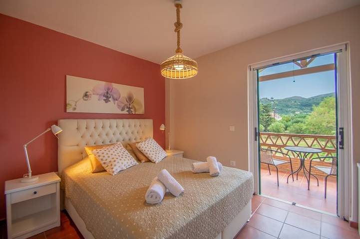 Ferienhaus für 8 Personen, mit Balkon und Garten in Kalamaki - 2