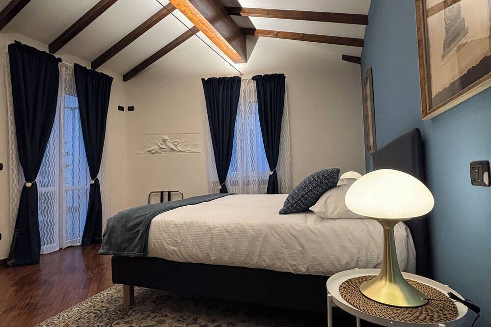 Casabella | Elegant single-family home just a stone's throw from the heart of Pavia and the train station in Pavie, Province de Pavie