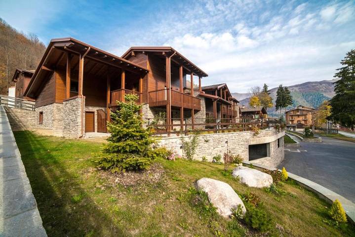 Location de vacances pour 4 personnes, avec sauna ainsi que balcon et jacuzzi à Limone Piemonte - 2