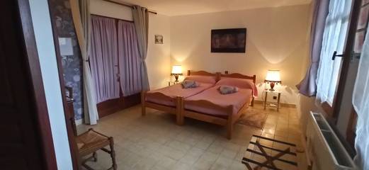 Chambre d’hôte pour 3 personnes, avec jardin à Charpey