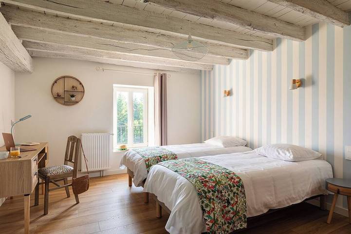 Location de vacances pour 14 personnes, avec jardin à Le Grand-Bourg - 3